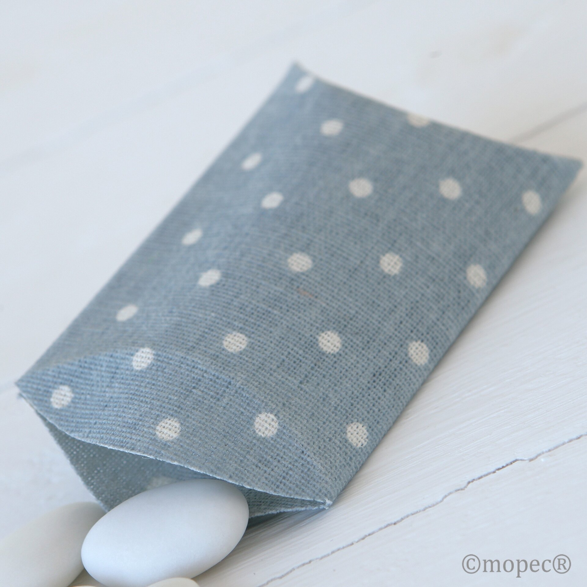 Estuche petaca tela azul topo blanco, min.12 0,60€ - 2