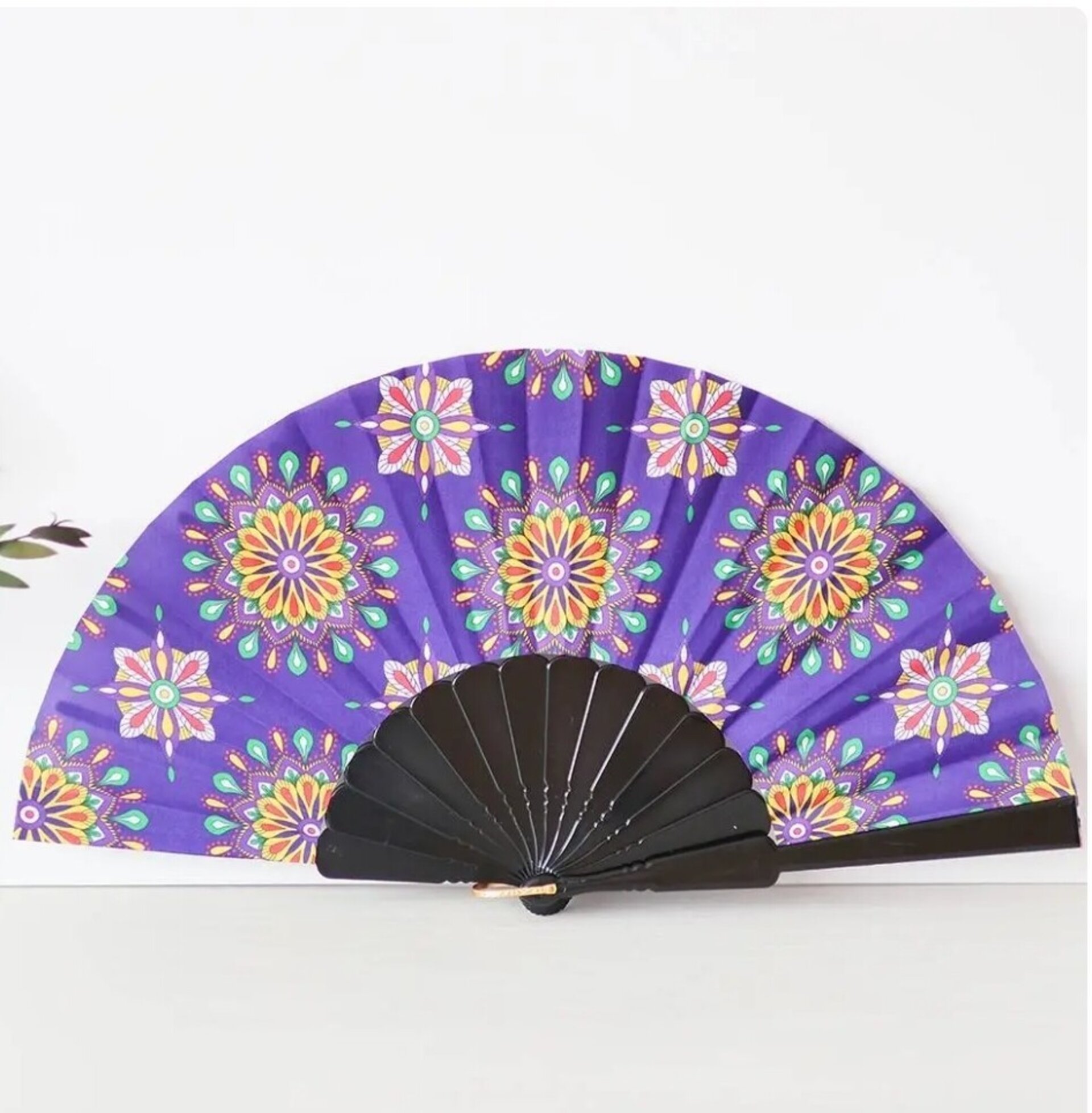 Abanico PVC coloreado - 2