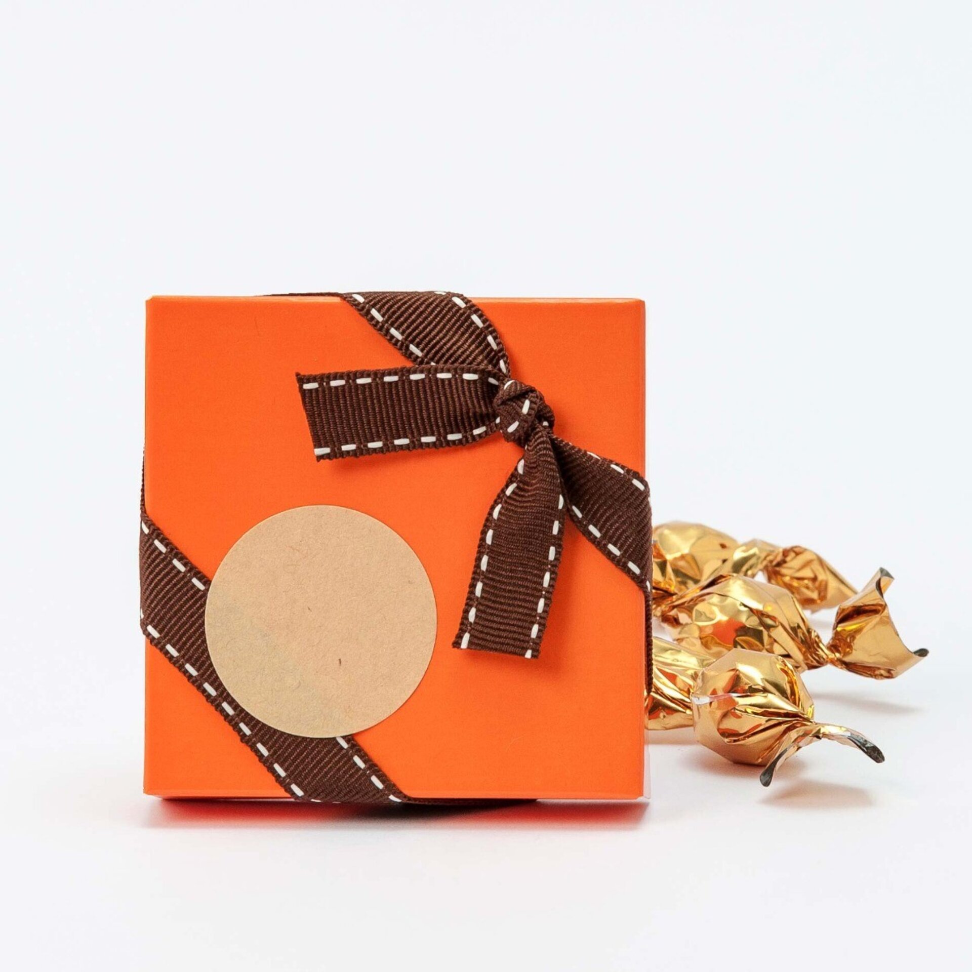 Caja naranja decorada cinta pespunte marrón 3 croki-chocs* - 2