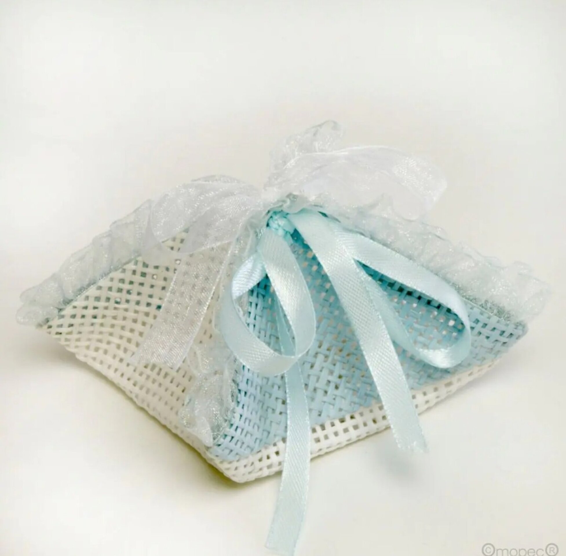 Pañuelo azul de rafia con cinta, min.12 4.50€ - 2