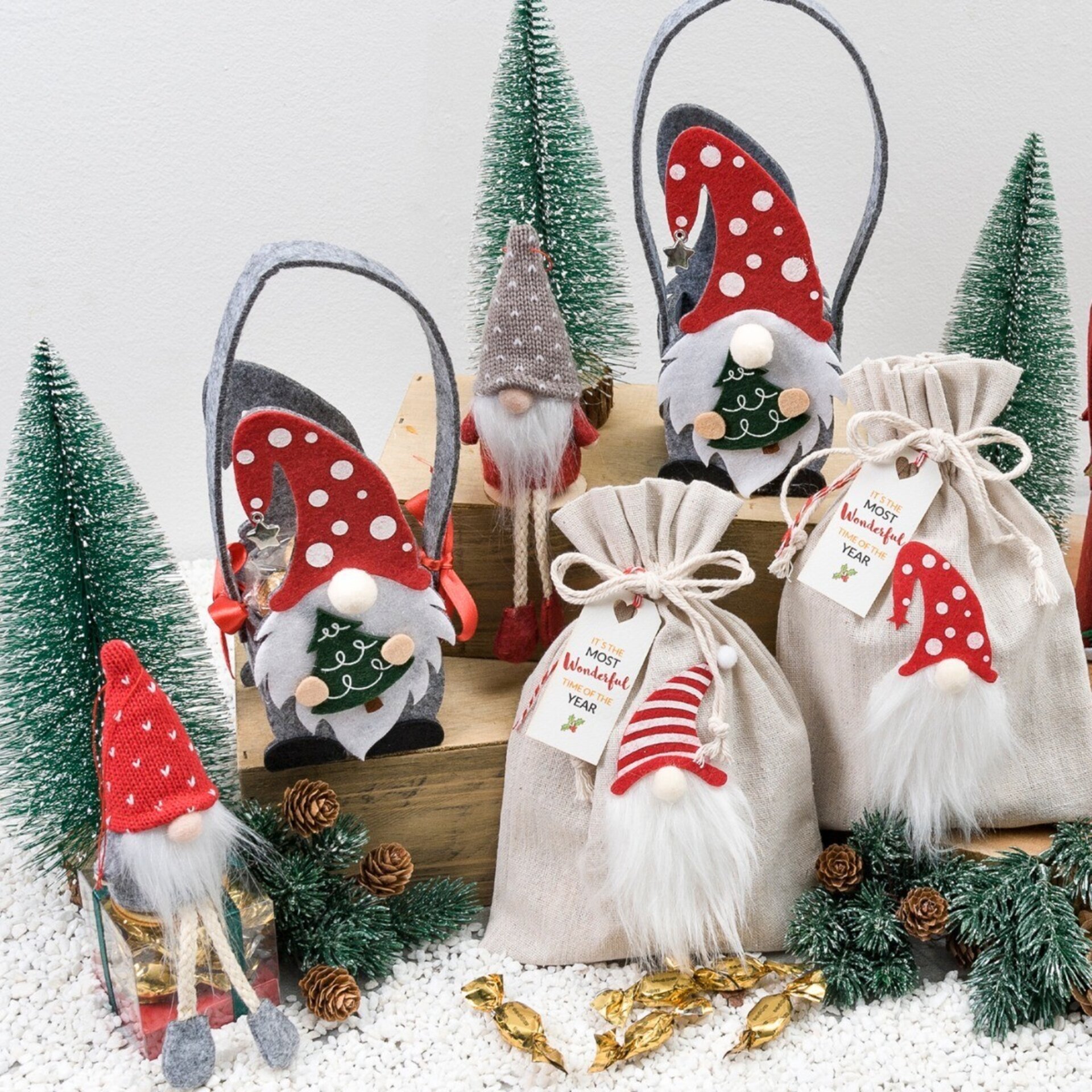 Set 12 estuche Gnomo rojo y gris base madera 8 croki-chocs - 2