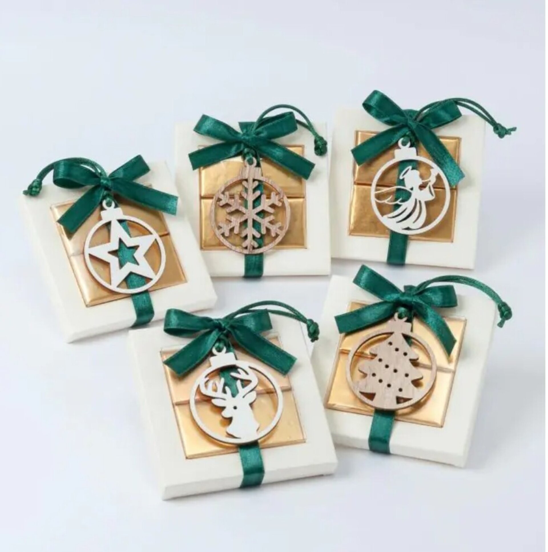 Estuche 4napolitanas colgante bola navideña 5stdo 3.50€ c/u min.10ud - 2