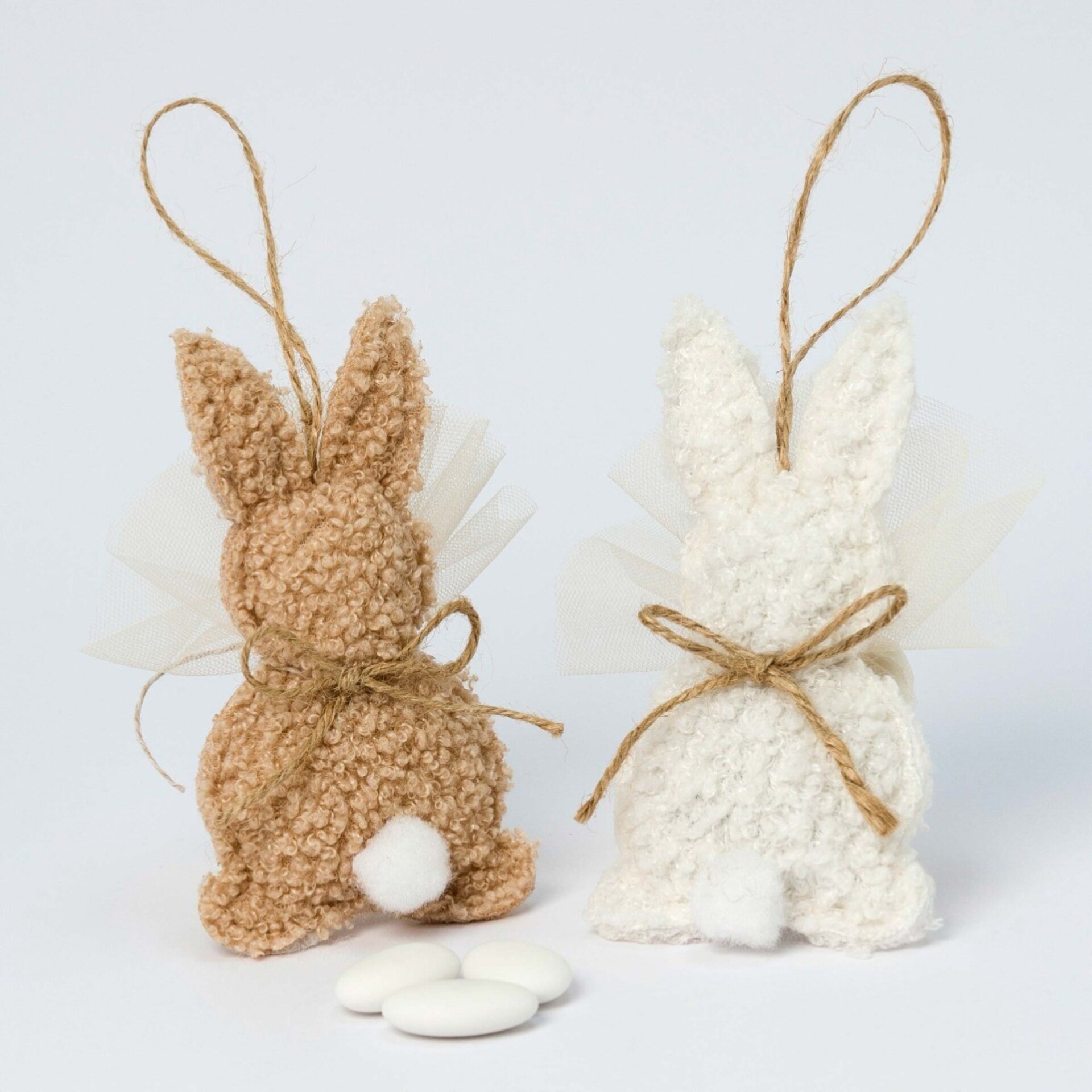Conejitos colgante marfil/beige 3 peladillas choc 2 surt min 4 3,40€ - 2